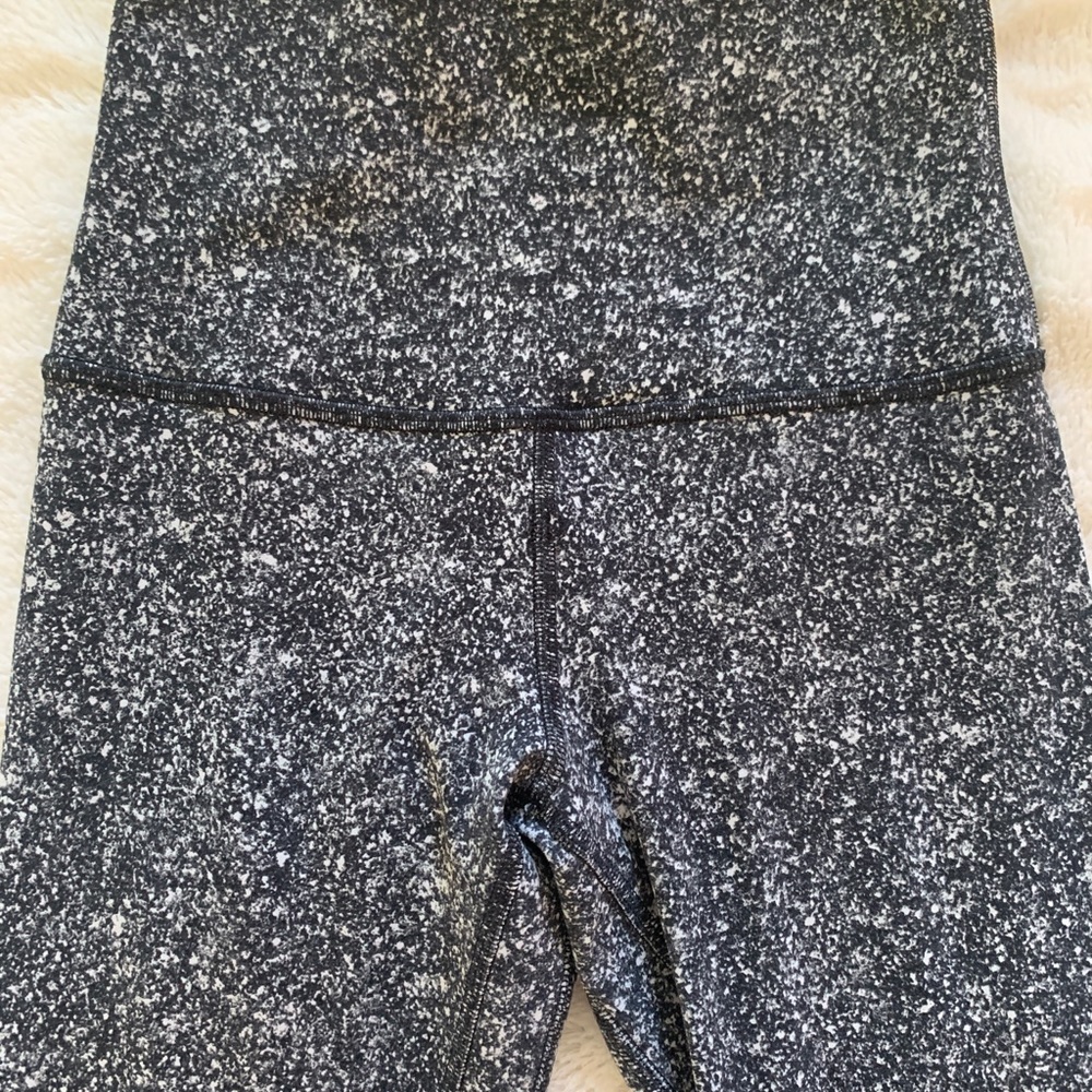 Lululemon Align Luminescence Splatter Size 2 - image 6